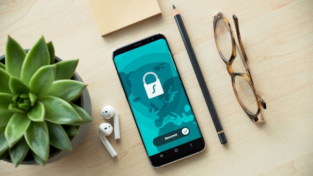 mobile phone lock screen display