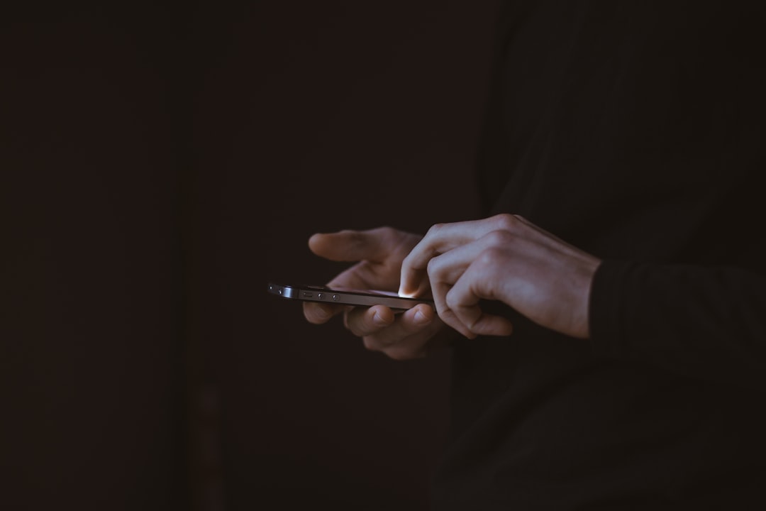 smartphone closeup hands