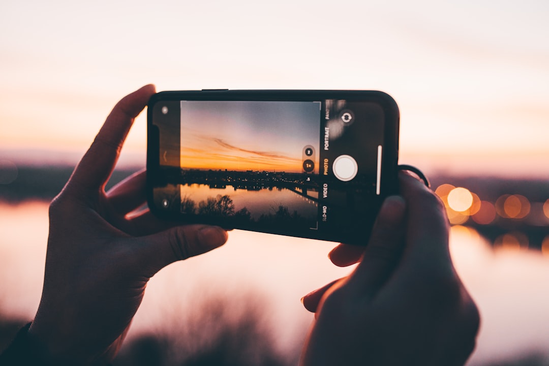 smartphone camera focus blur effect